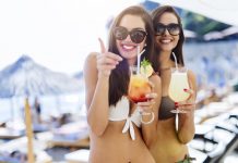 De beste og rimeligste partystedene på de greske øyene party hellas